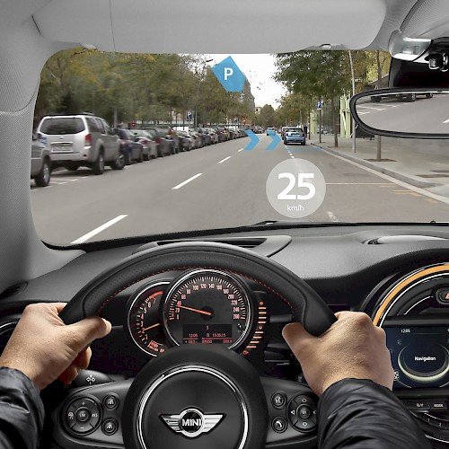 Sicht durch die Augmented-Reality-Brille von BMW MINI.