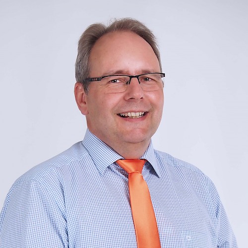 Fred Scherzer, Vertriebsleiter
