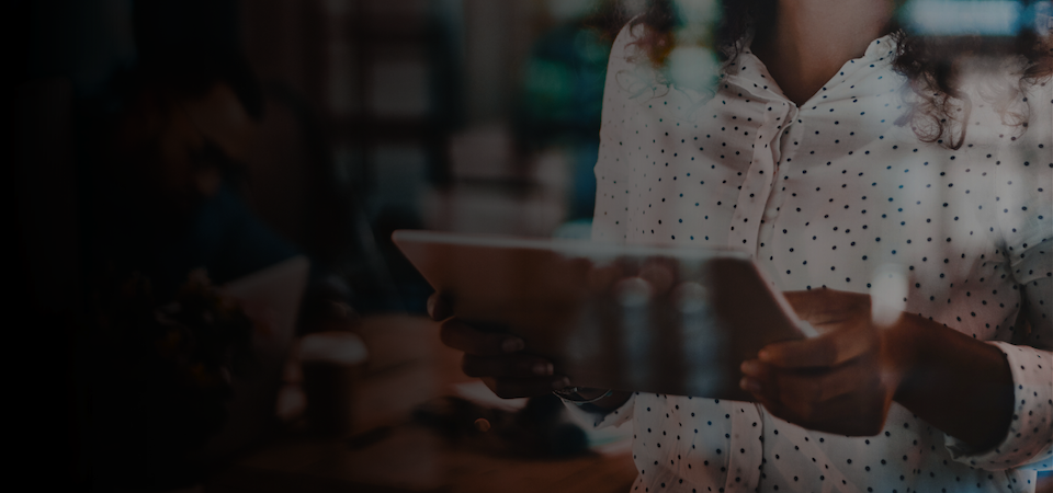 Digital Service & Ecosystem Platform mit vernetzten Anwendungen, gemeinsamen Plattformfunktionen und Schnittstellen für digitale Services und Partner.