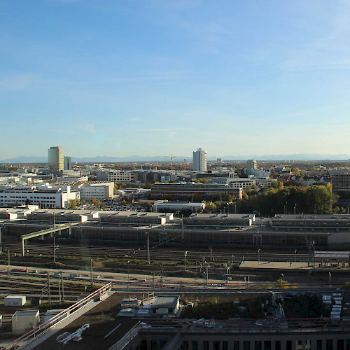 Alpenblick vom Münchner jambit Büro